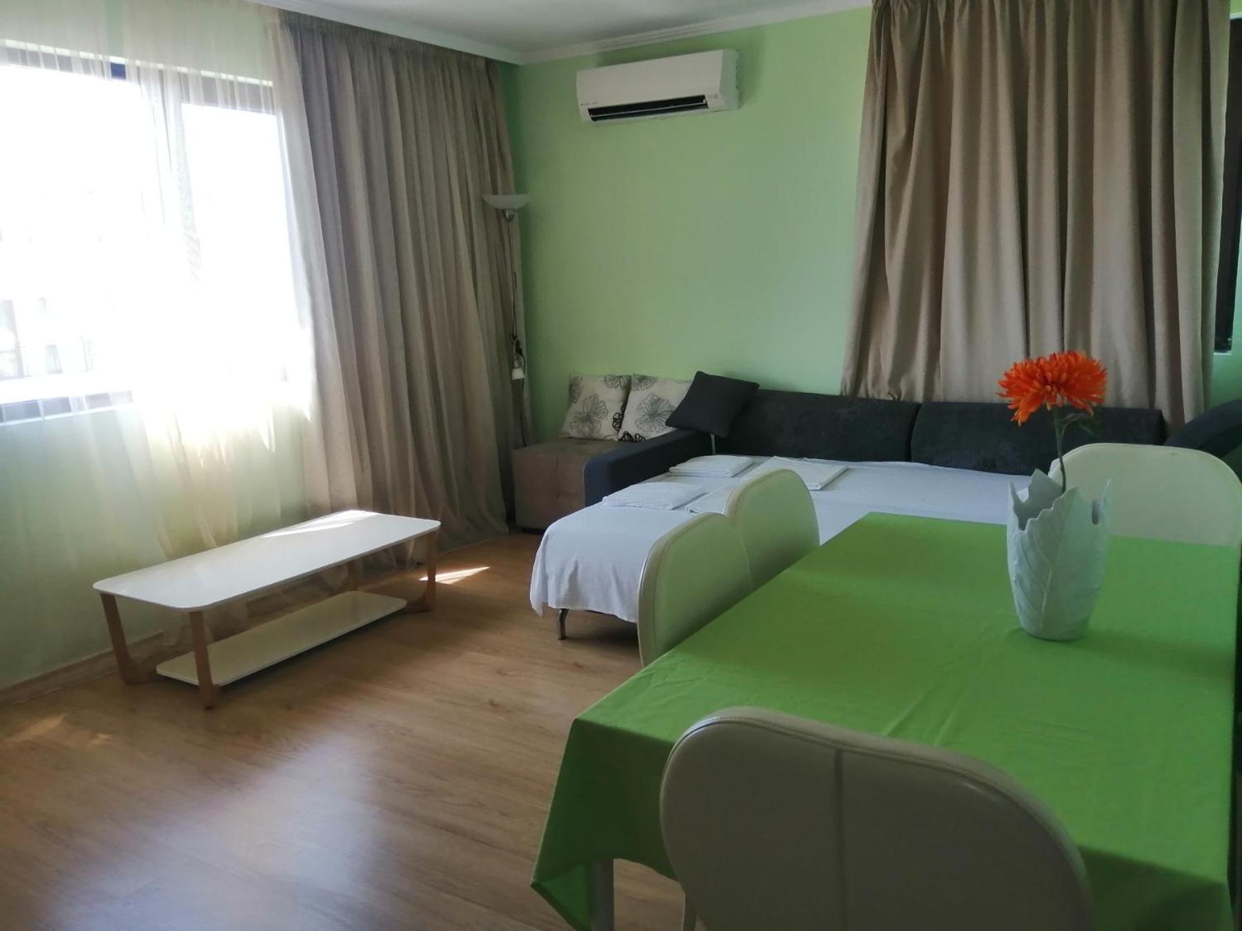 Sea View Apartment Balchik Eksteriør billede